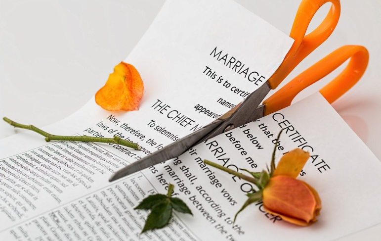 marriage certificate cutting