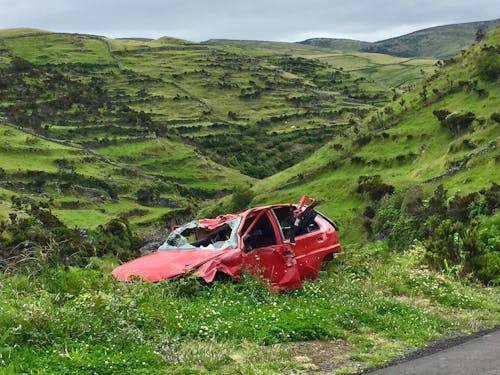 Car-in-a-field-after-accident