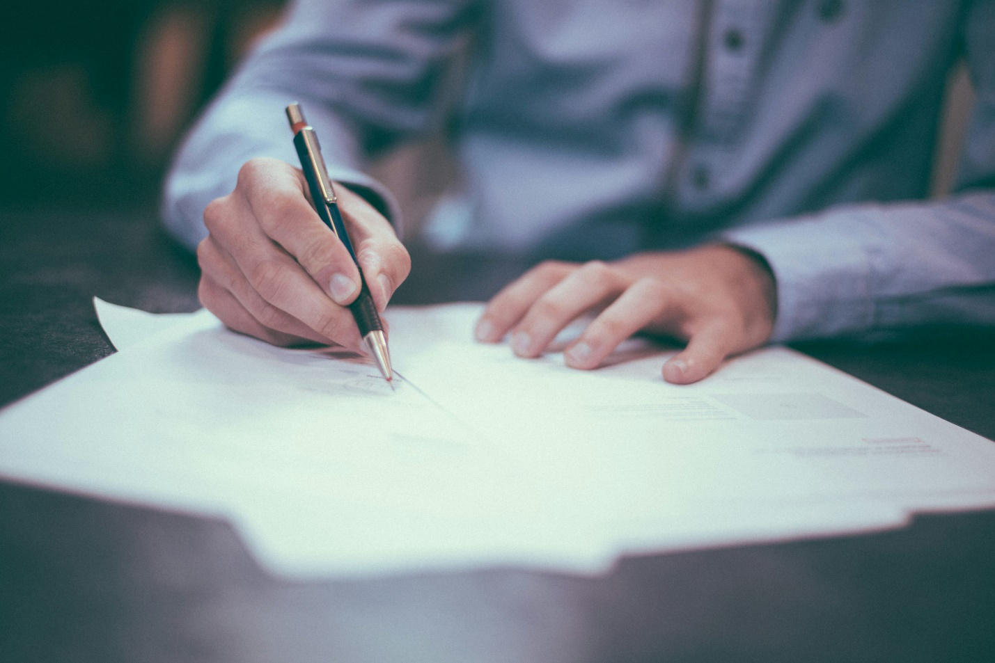 aspects to consider when proving a distracted driving accident