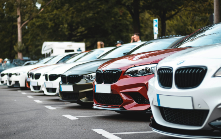 used-vehicle-dealership
