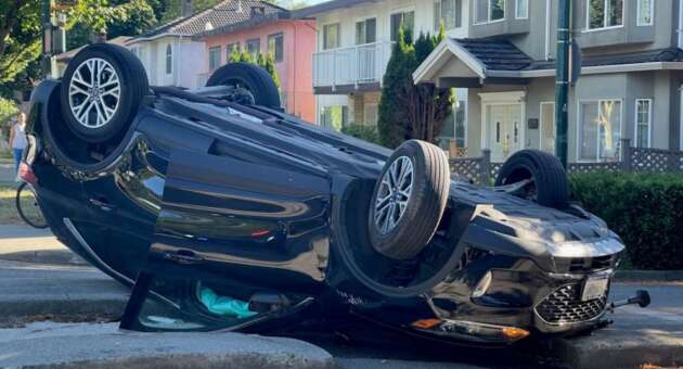 Vehicle damage photos can provide important evidence about how a collision happened, especially before the scene changes.