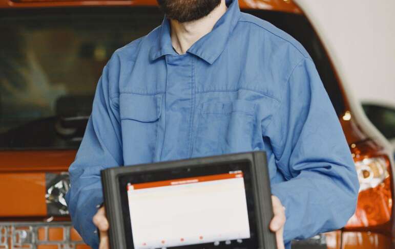 A detailed complaint helps technicians investigate recurring vehicle symptoms.