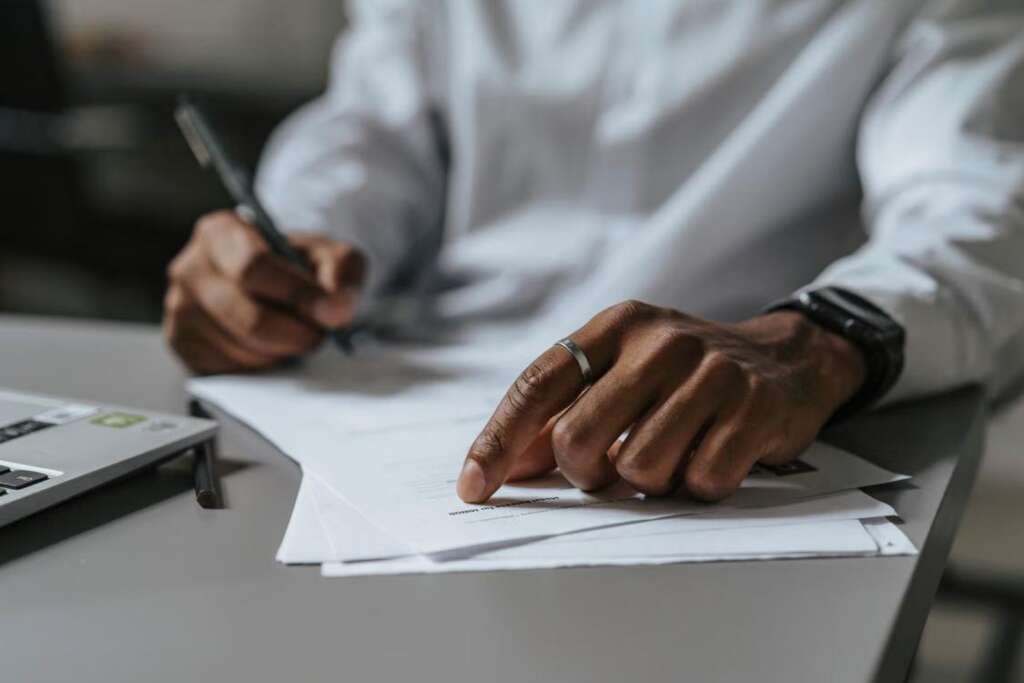 Keeping detailed records can make it easier to trace how a vehicle defect changes over time.